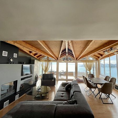 شقة Seaview Golden Penthouse ساراندا المظهر الخارجي الصورة