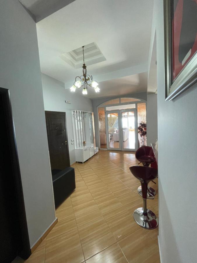 شقة Seaview Golden Penthouse ساراندا المظهر الخارجي الصورة