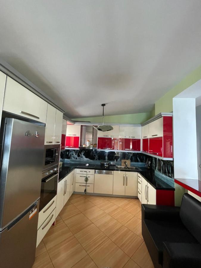 شقة Seaview Golden Penthouse ساراندا المظهر الخارجي الصورة