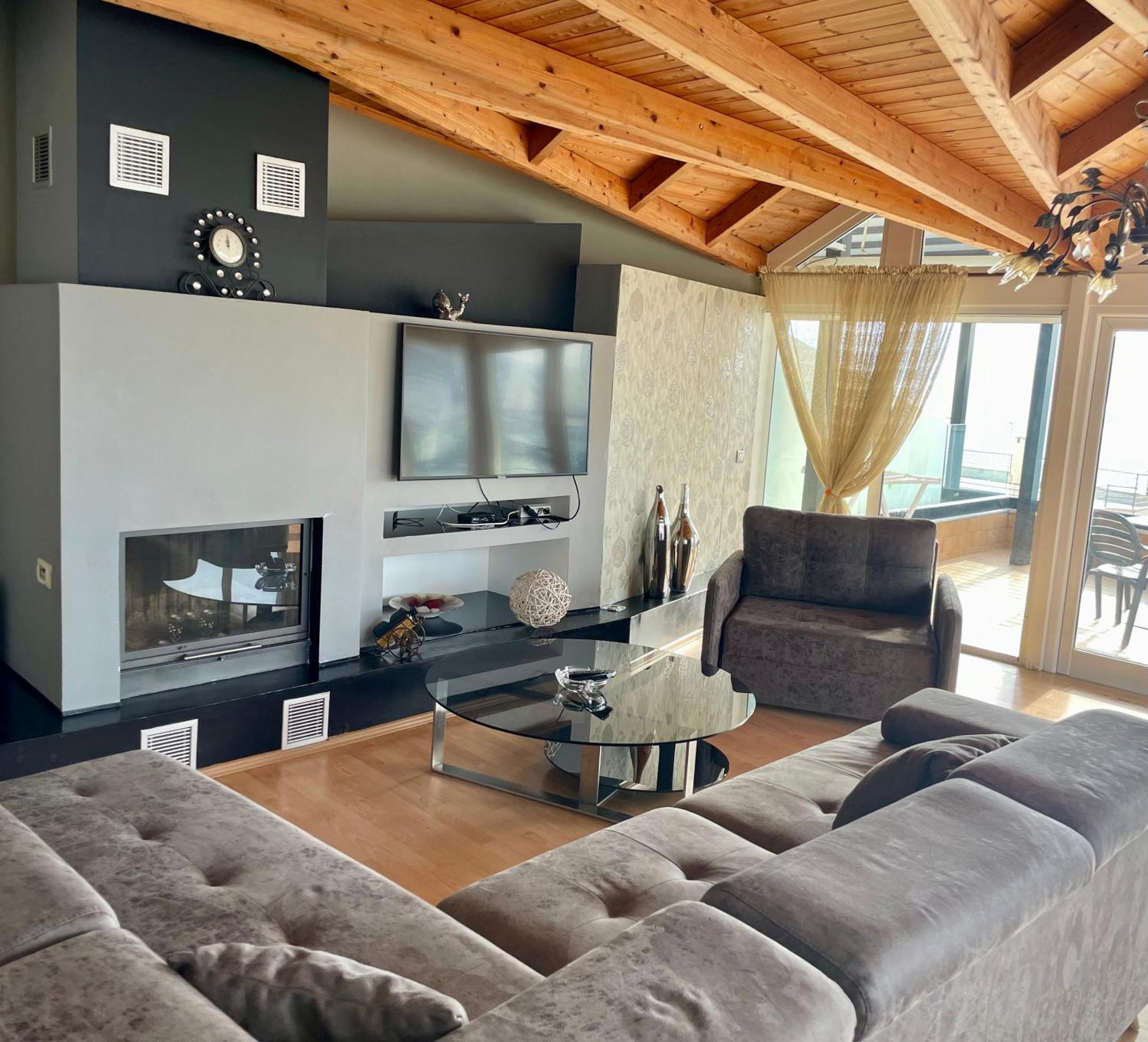شقة Seaview Golden Penthouse ساراندا المظهر الخارجي الصورة