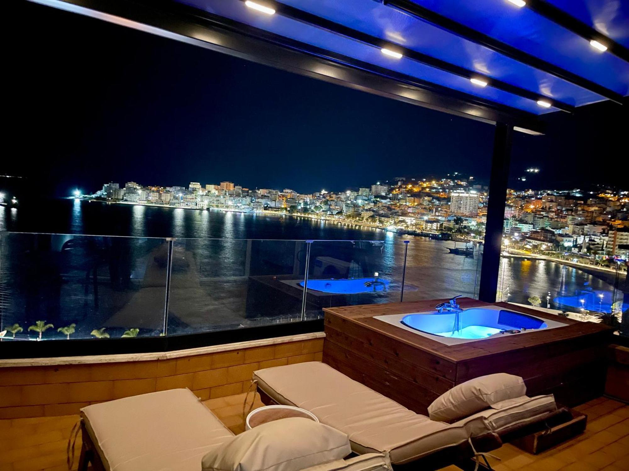 شقة Seaview Golden Penthouse ساراندا المظهر الخارجي الصورة